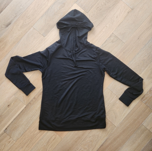 OLD NAVY | Active wear with built in neck warmer - Picture 1 of 8